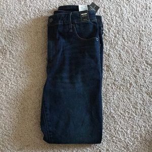 Abercrombie & Fitch Simone High-Rise Super Skinny